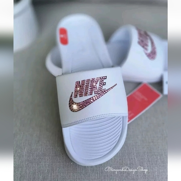 Nike Victori One Sandals Custom with Swarovski Crystal Rhinestones Bling Slides - Picture 2 of 8